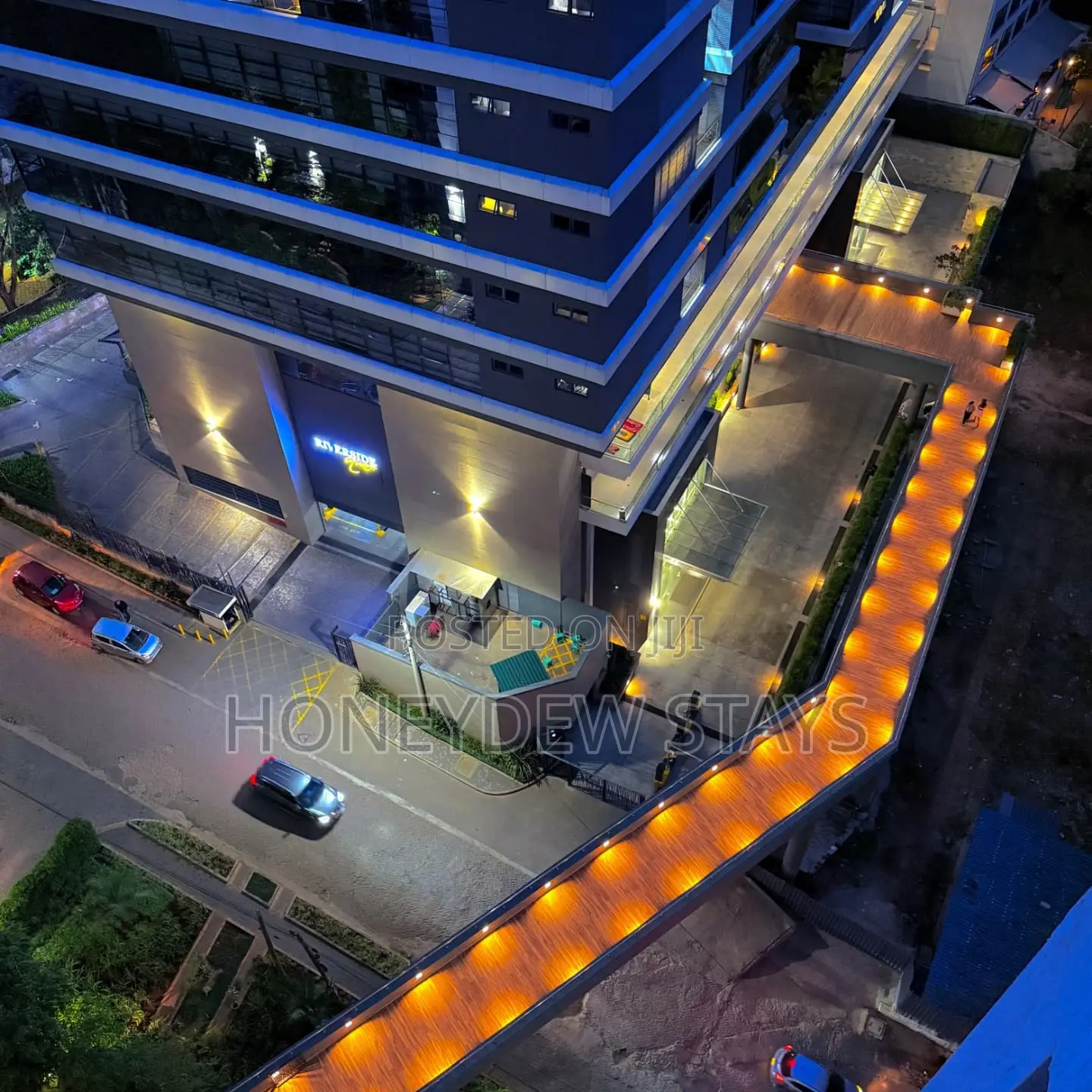 Furnished Luxury 3br Apartment at Riverside Square