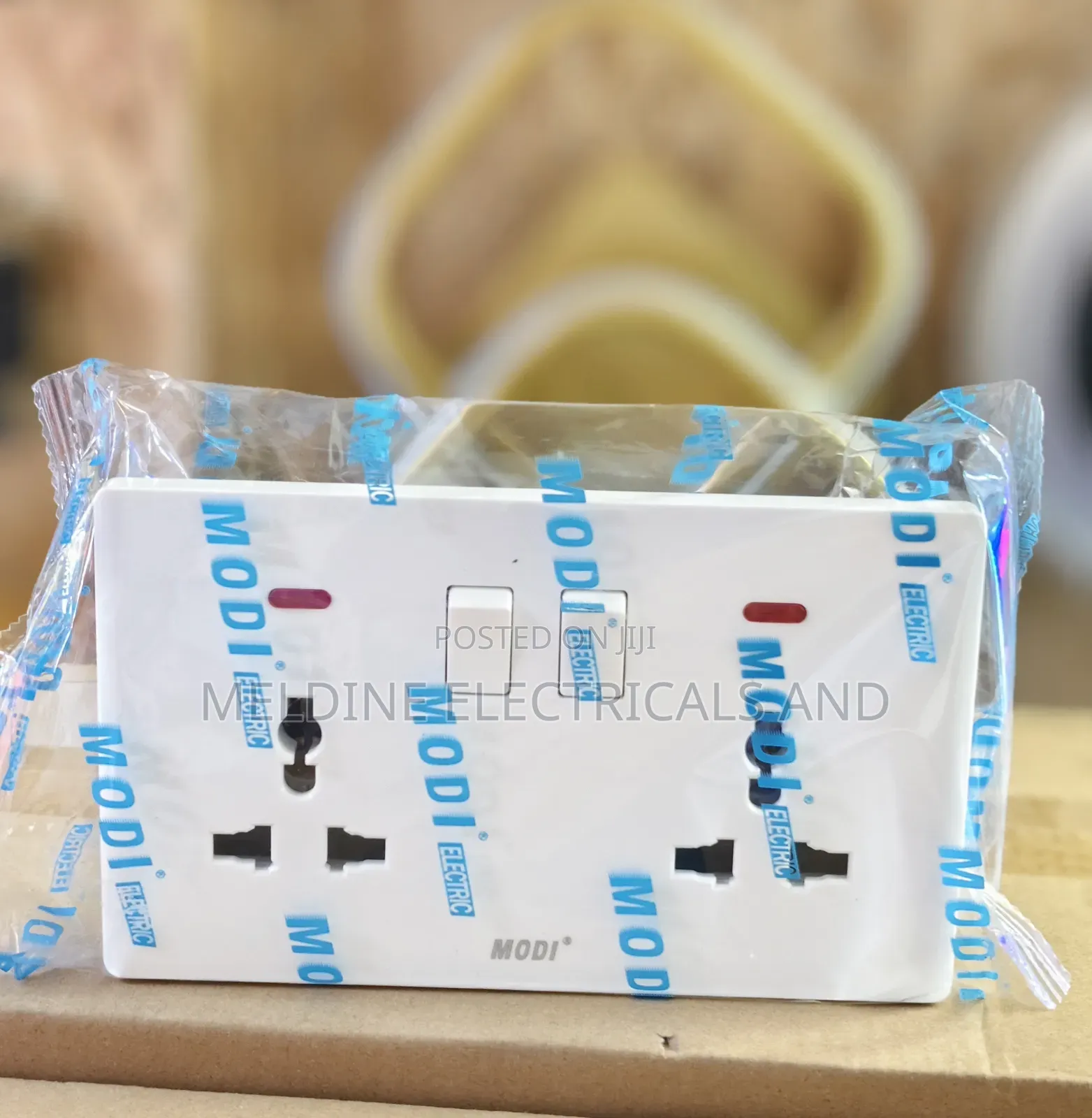 Modi Double Sockets 13a Universal