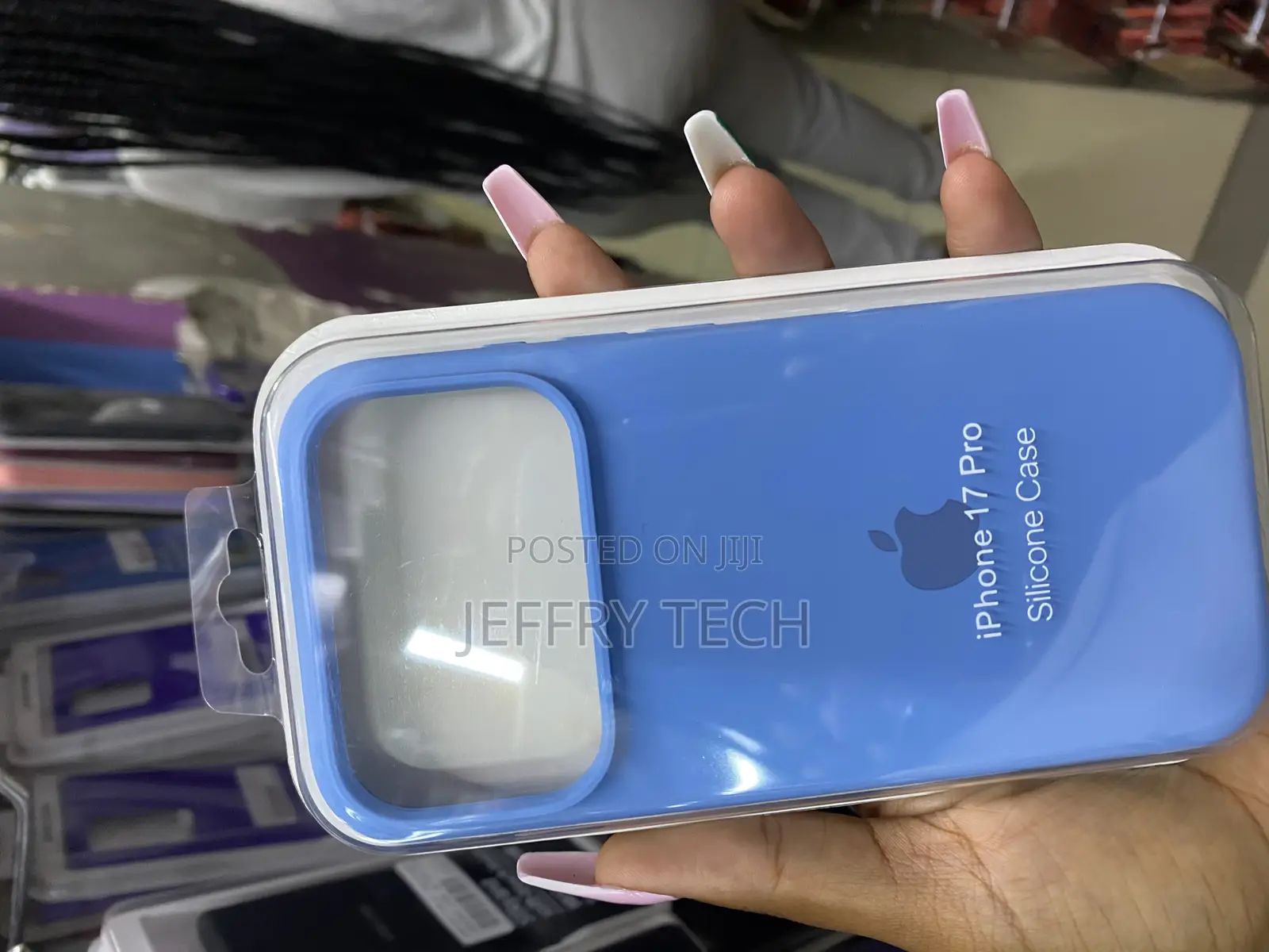 Mougbers Apple iPhone 17 Pro Liquid Silicone Back Case