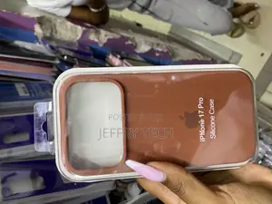Qawer Apple iPhone 17 Pro Liquid Silicone Back Case