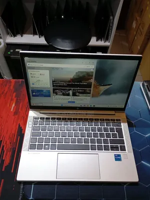 Laptop HP EliteBook 830 G8 8GB Intel Core I5 SSD 256GB