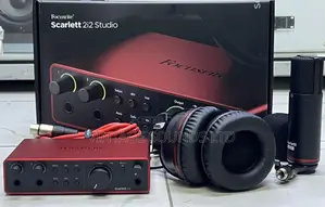 Focusrite Scarlett 2i2 4th Gen Audio Interface Set for Studio Podcast