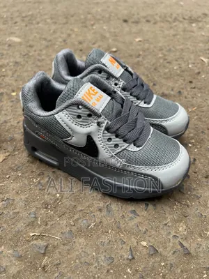 Kids Airmax Sneakers