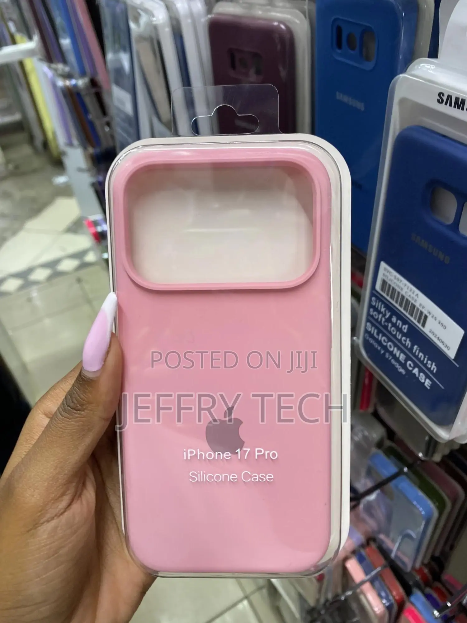 Ouksh Apple iPhone 17 Pro Liquid Silicon Case With Lining Inside
