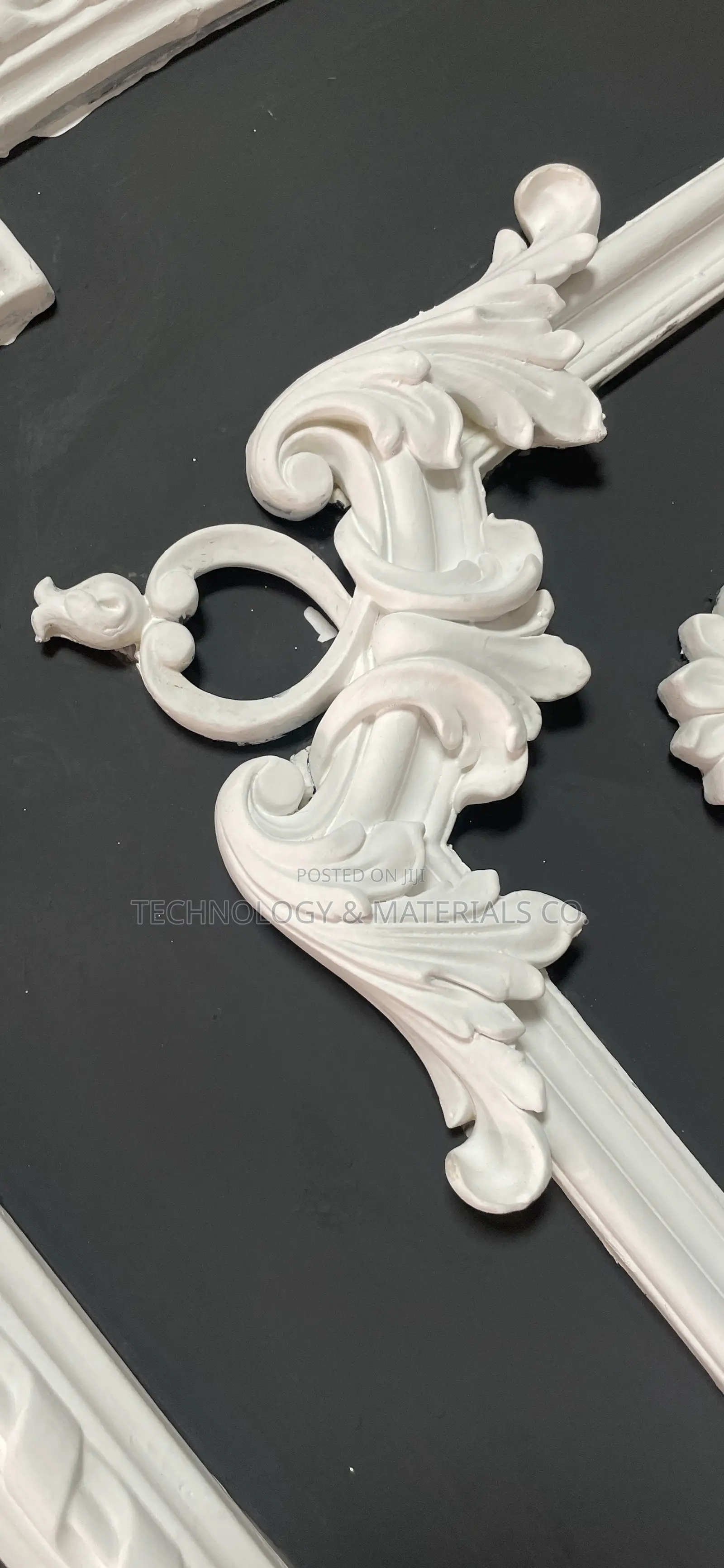Wainscoting Corner Flower-1.5inch
