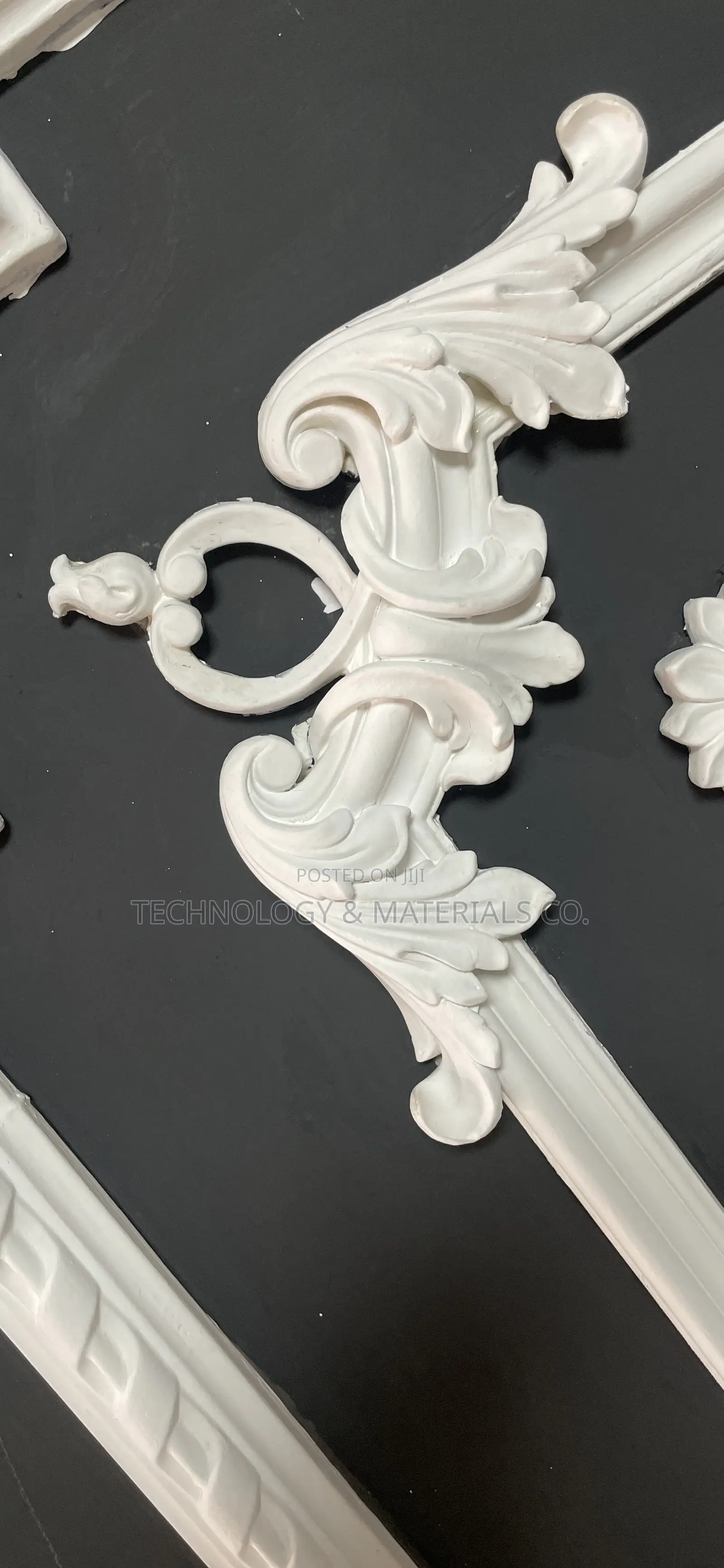 Wainscoting Corner Flower-1.5inch