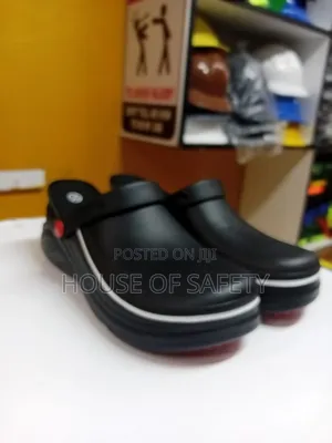 Lightweight Safety Crocs