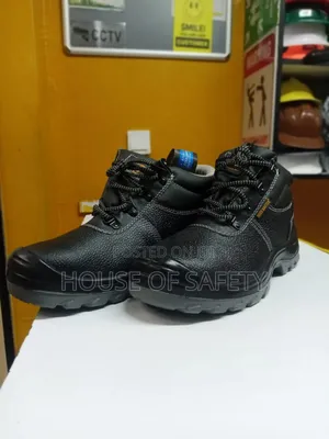 Odour Resistant Safety Boots