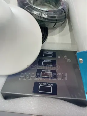 Signal Enhancer Four Band Mobile Phone Network Signal Booster