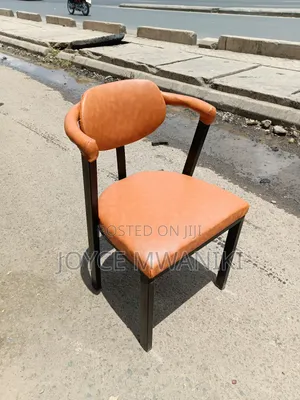 Unique Classy Modern Restaurant or Manicure Chair.