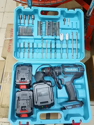 Makita 88v 2.0ahhand Drill
