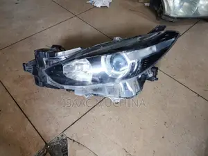 Axela 2018 Headlight