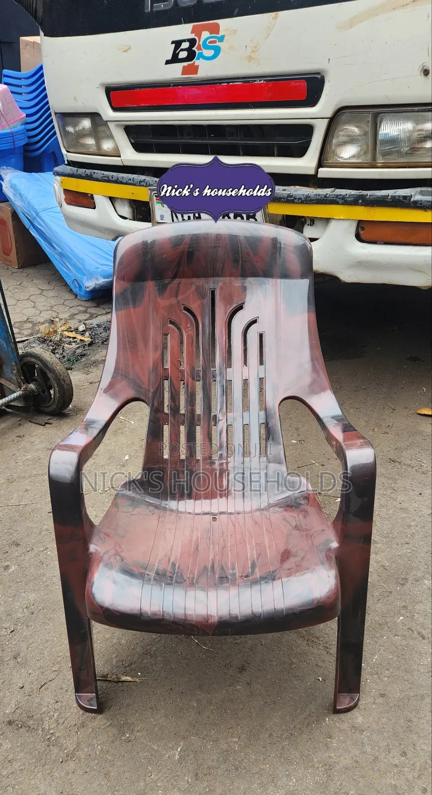Relaxo Plastic Chair