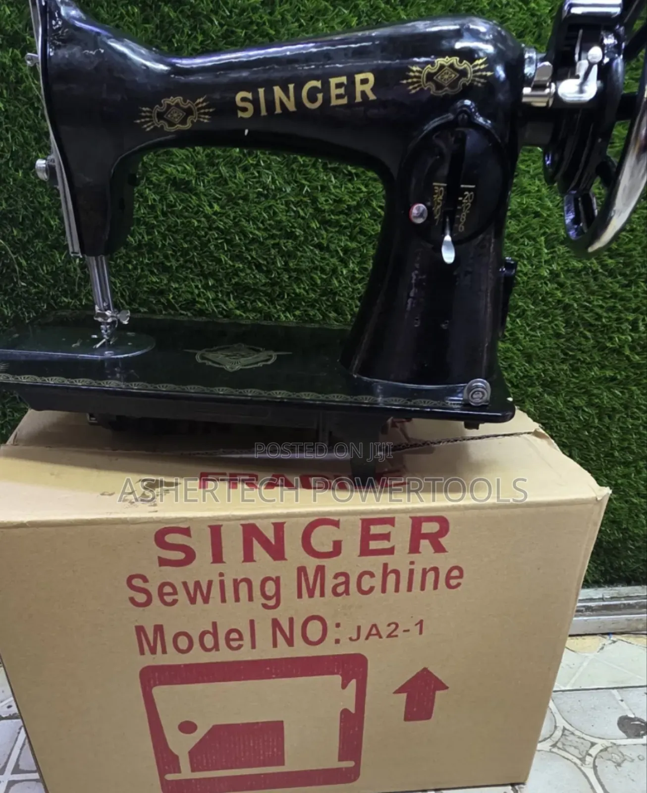 Singer Sewing Machine/Original Singer Sewing Machine