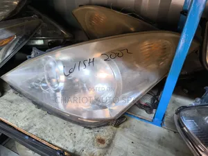 Toyota Wish 2002 Non Xenon Headlights