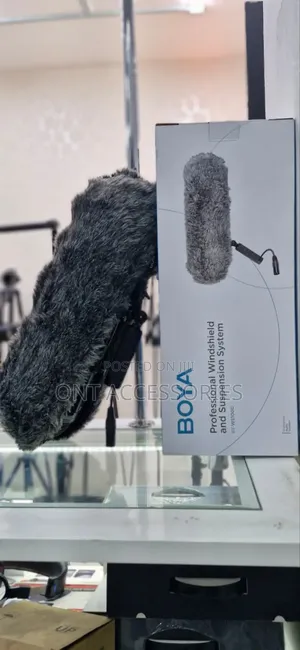 Boya Professional Windshield and Suspension System