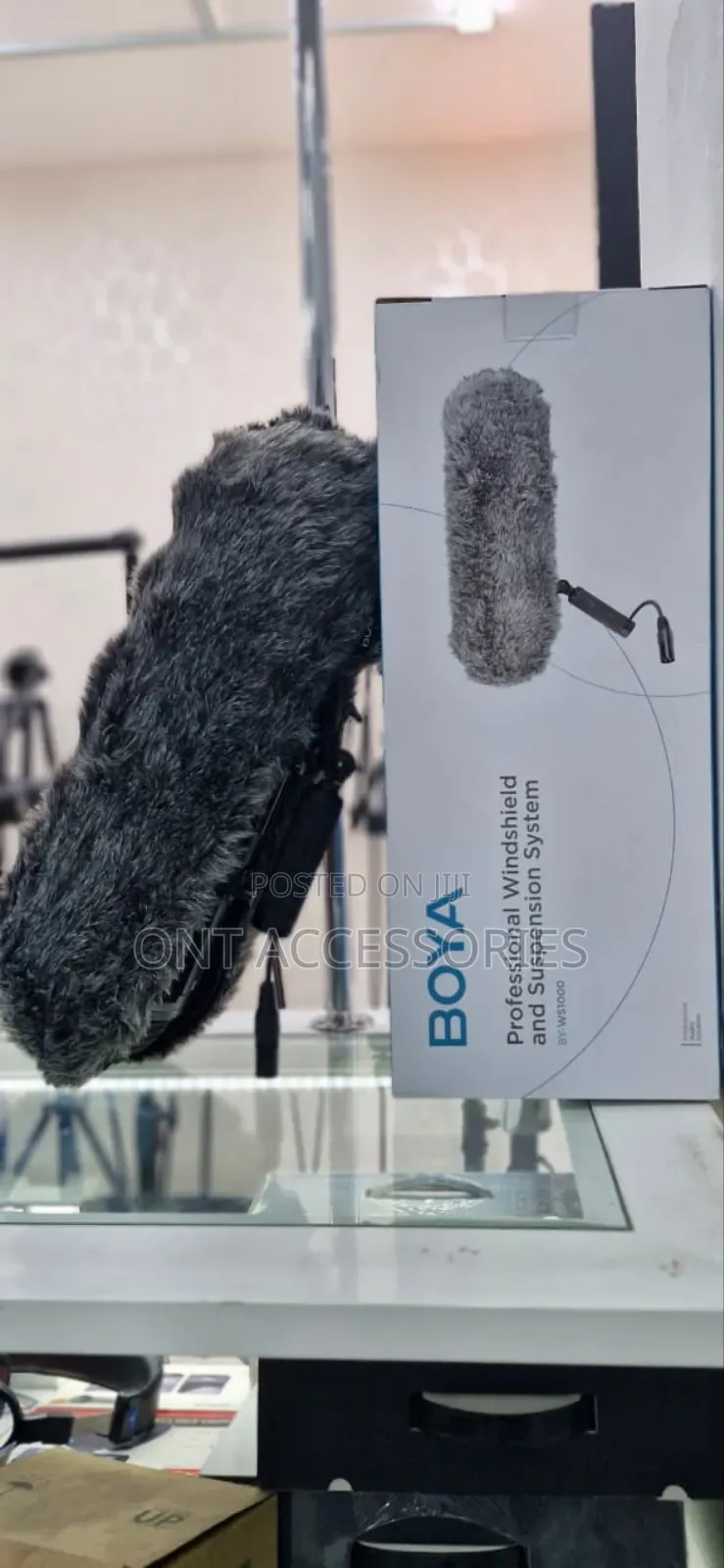 Boya Professional Windshield and Suspension System