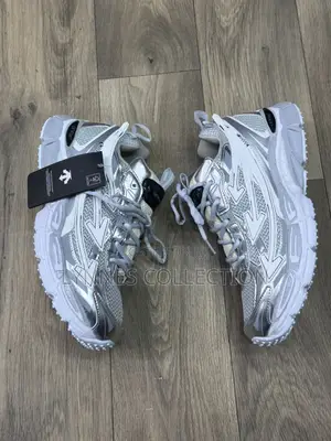 Off White " Be Right Back" ,Off White BRB Sizes 40-45