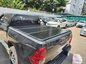 Heavy-Duty Weather Resistant 
 Easy to Fold and Access