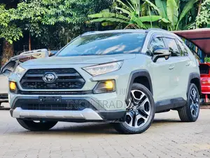 Toyota RAV4 Adventure 2019 Green