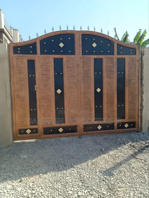Modern Decorative Compound Gate