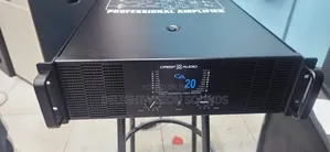 (Ca-20) Amplifier Crest Audio
