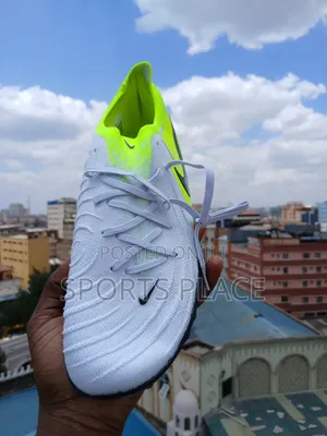 Fresh New Phantom Gx Luna Tf Soccer Trainers - Nike Football