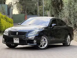 Toyota Crown 2012 Black