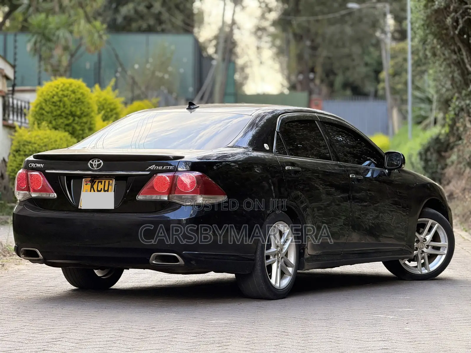 Toyota Crown 2012 Black
