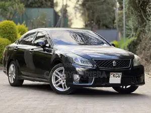 Toyota Crown 2012 Black