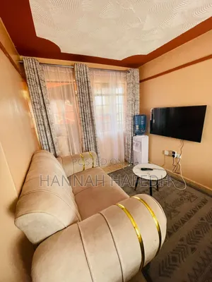 Beautiful Studio Apartment Available Behind Greenspot Gardens, Kamakis