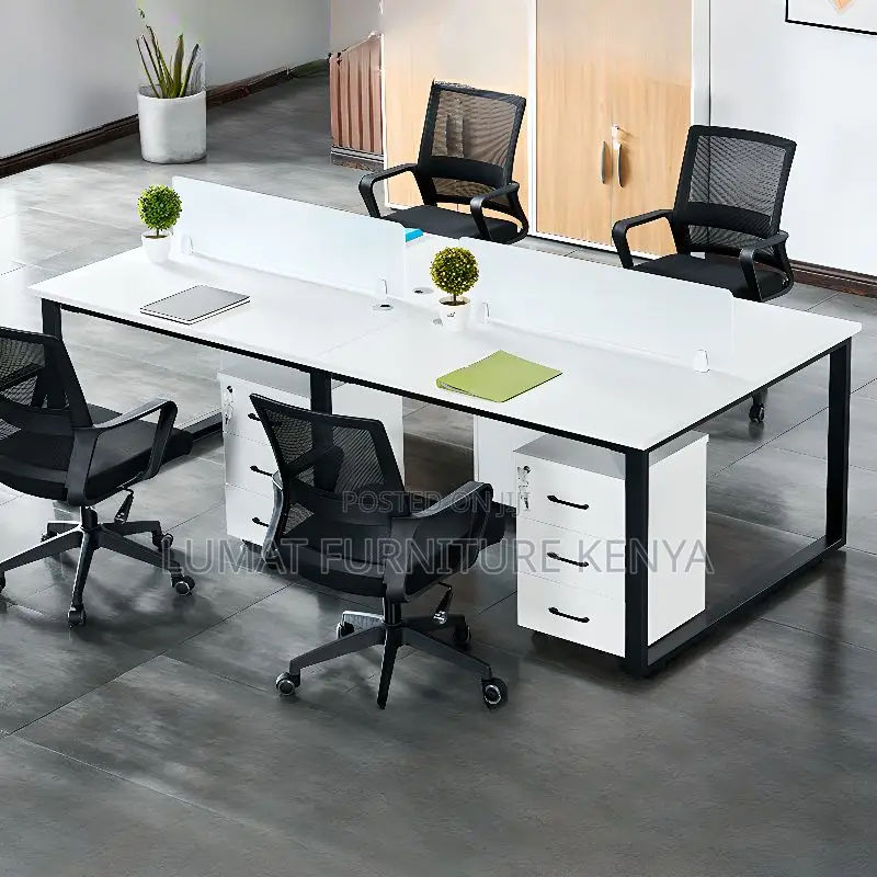 4-Seater Office Workstation Table With Partitions