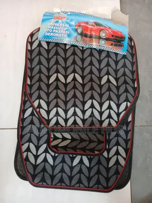 Universal Woolen Floor Mats in Cars - 5pcs Woolen Mats
