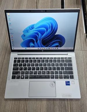 Laptop HP EliteBook 830 G8 16GB Intel Core I7 SSD 512GB