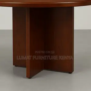 4-Person Executive Round Table – Boardroom/Office Use