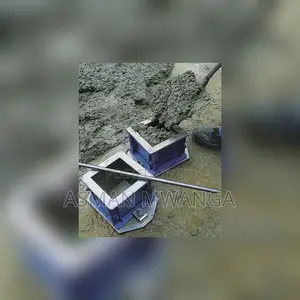 Heavy-Duty 15cm Cube Moulds