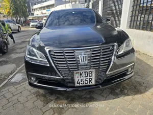 Toyota Crown 2015 Black