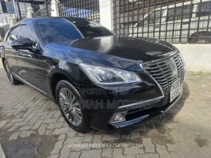Toyota Crown 2015 Black