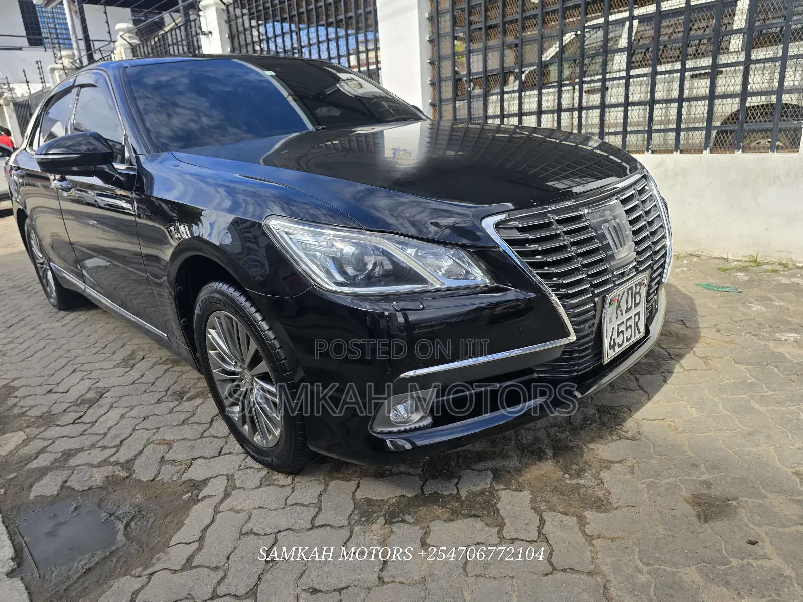 Toyota Crown 2015 Black