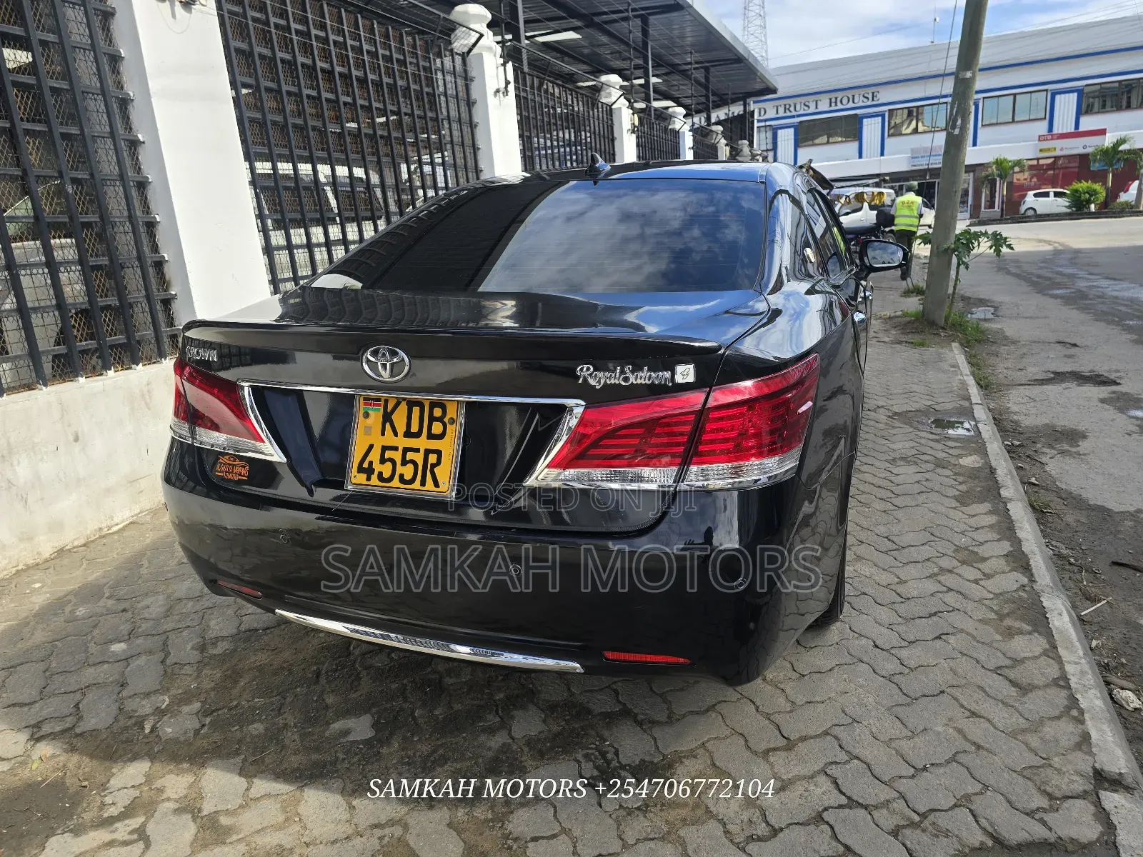 Toyota Crown 2015 Black