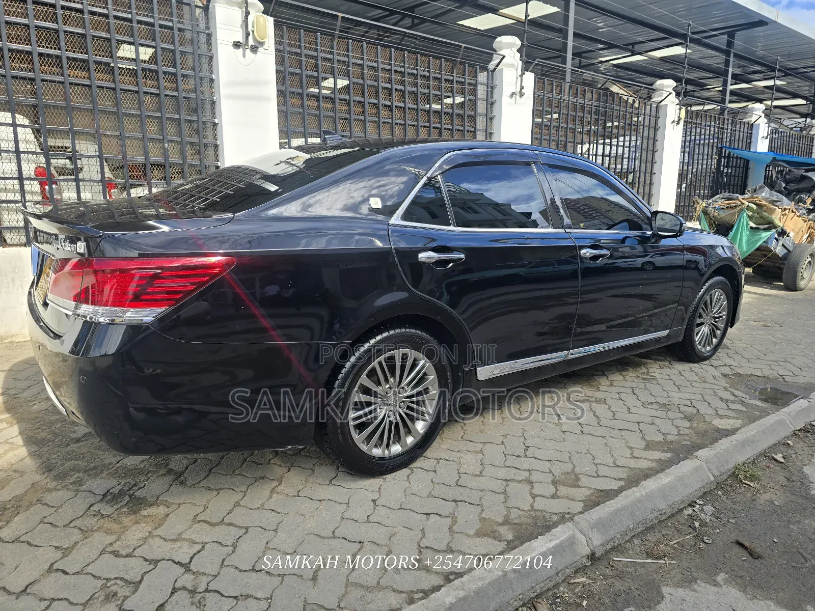 Toyota Crown 2015 Black