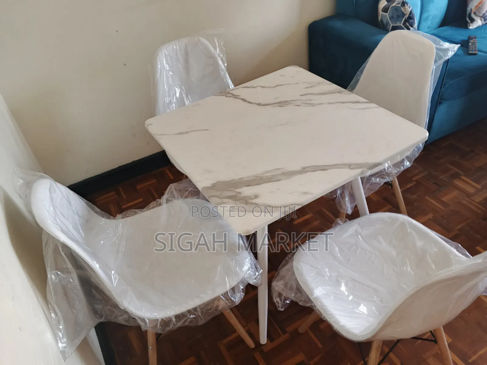 Dinning Set Available