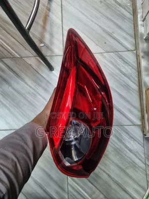Mazda Cx5 2015/2016 Taillight.