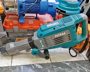 Total Heavy Duty Demolition Breaker, (1700 Watts)