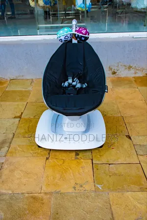 Mamaroo Baby Soother / Baby Swing