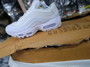 Nike Classy Sneakers
