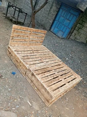 Pallet Bed Size 5*6 Framed
