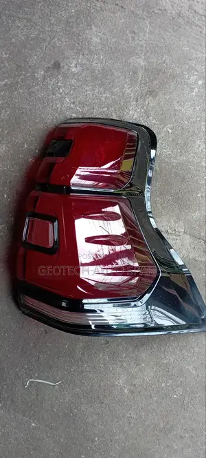 Toyota Landcruiser Prado Fj 150 Taillights Lens