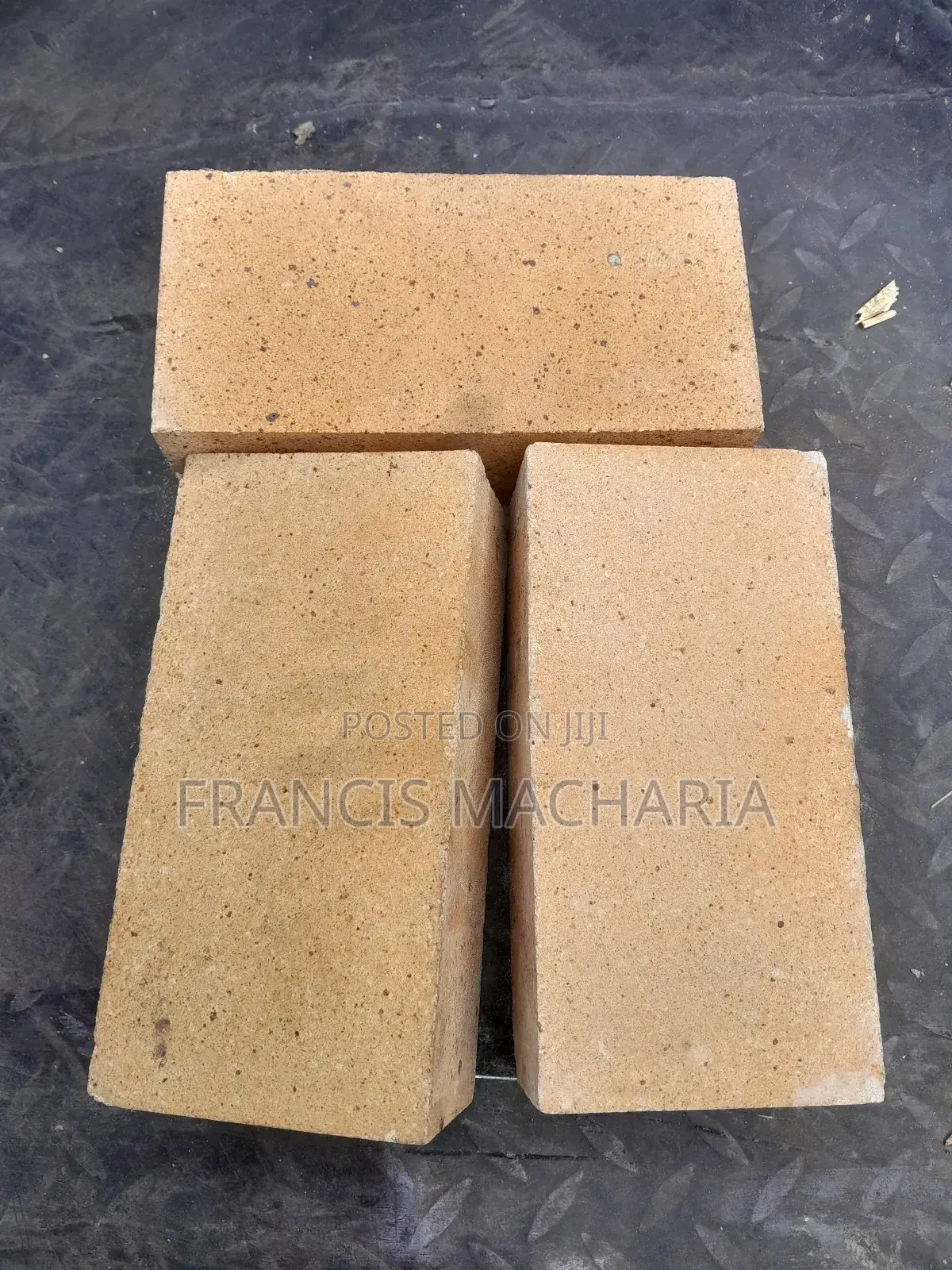 Kiin Bricks (Firebrick)