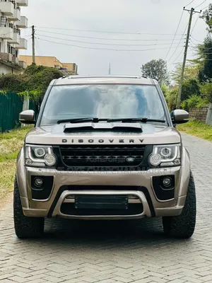 Land Rover Discovery 2015 Gold